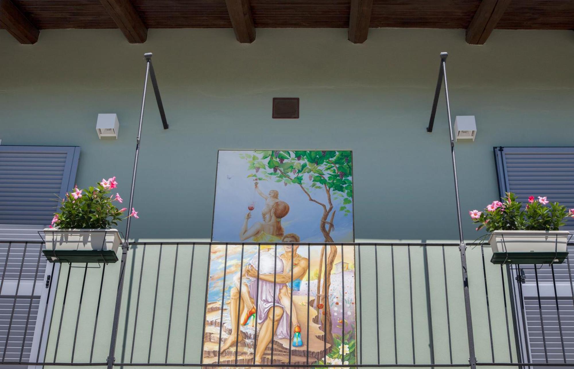 Moncrivel Rooms & Relax Benevello Luaran gambar